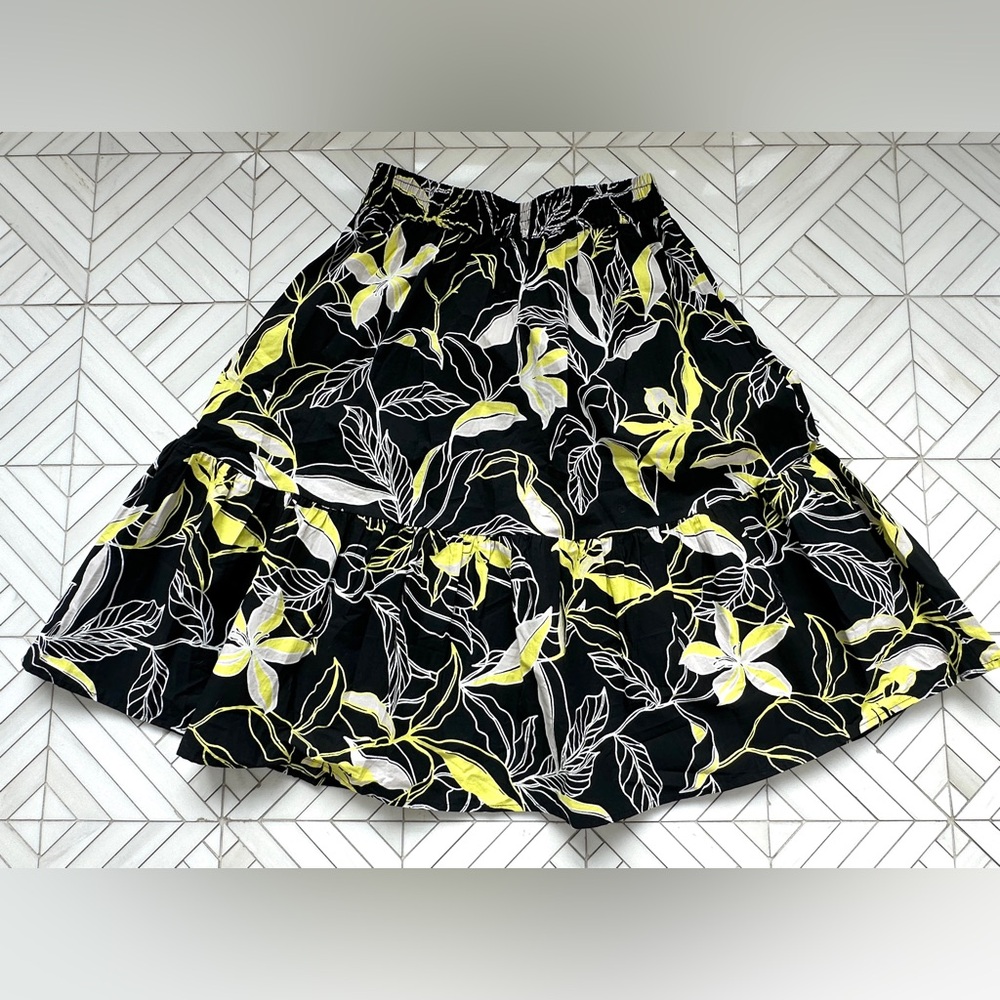 “Splendid” Black, Yellow & White Floral Skirt, Size Medium